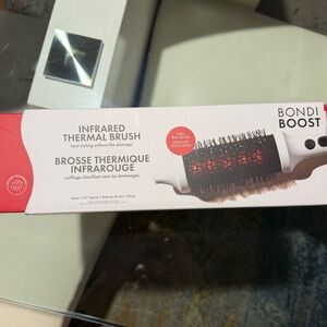 Bondi Boost Infrared Thermal Brush - Black and White
